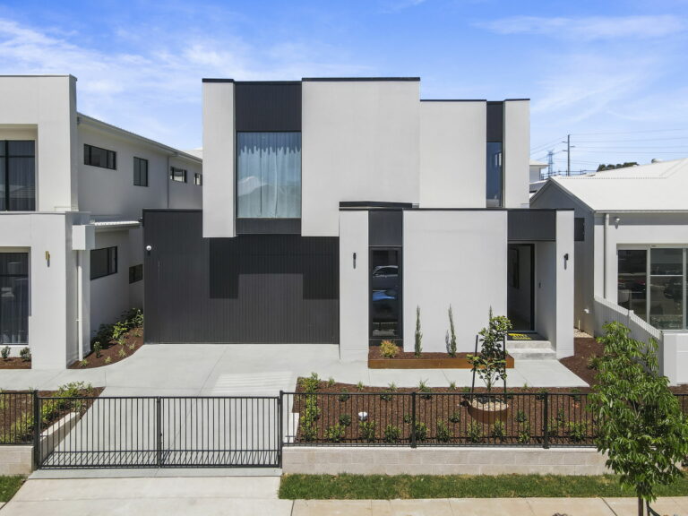 New Home Build Oran Park Custom